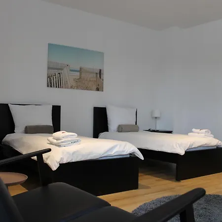 Grosse Im Zentrum Mit 6 Betten